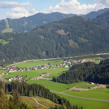 Apartment Cozy Apartment in Sankt Johann im Pongau near Ski Area Wagrain